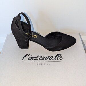 L'intervalle Soho black suede pumps (size 39)
